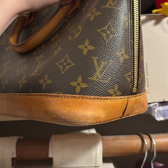 Louis Vuitton Alma PM - Picture 15 of 16